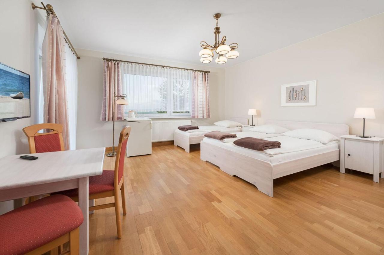 Willa Beata Kuźnica Buitenkant foto